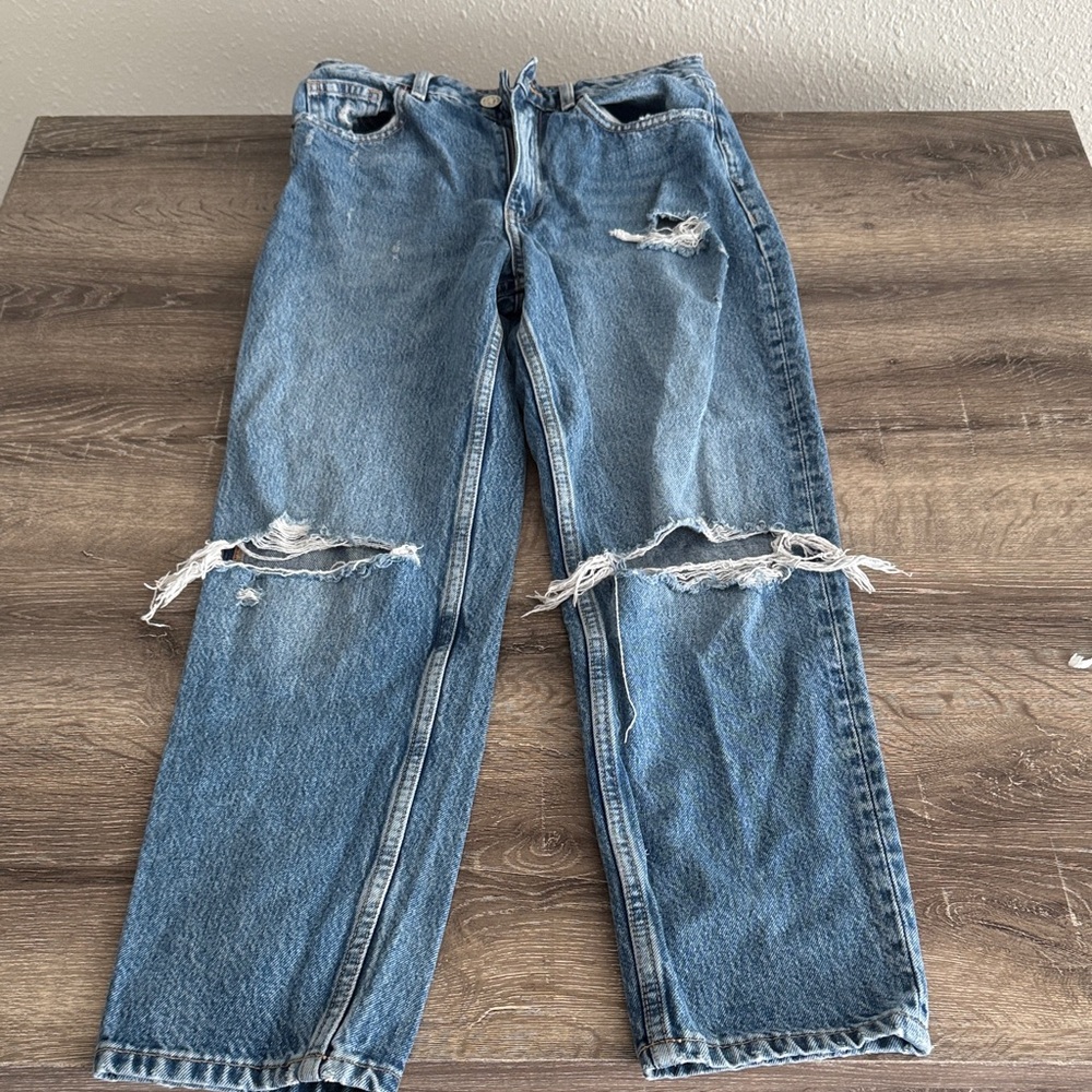 Zara Relaxed Fit Men's Jeans in Distressed Blue
